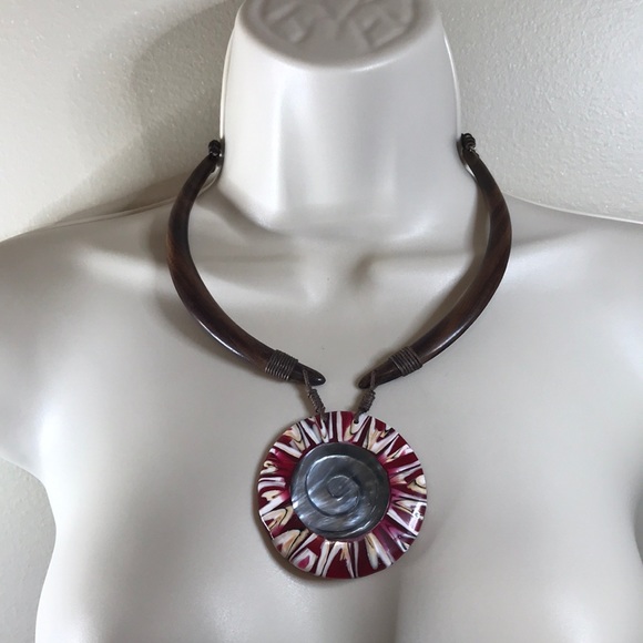 Jewelry - ♥️ Shell Necklace ♥️…Women’s Wooden Shell Necklace!Jewlery